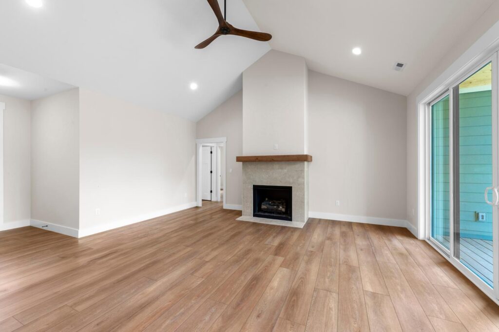 006-012-Living Room-1500x999